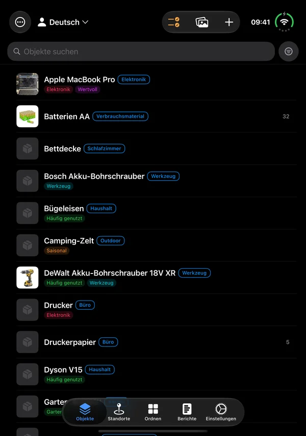 Die Liste der Gegenst&auml;nde auf dem aufgeklappten iPhone Duo, eine Seite &uuml;ber den ganzen Bildschirm